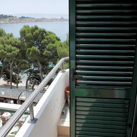 By The Sea - 6666 Apartman